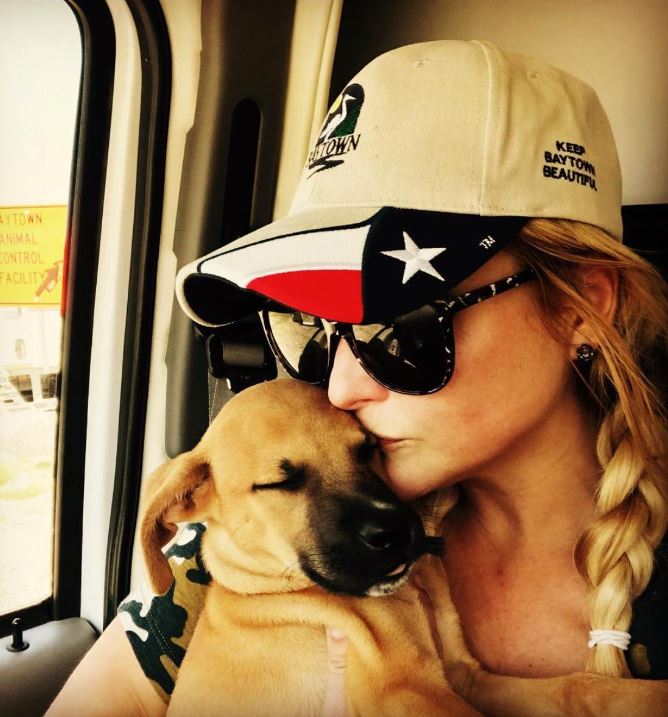 Miranda Lambert and MuttNation Foundation were on the ground in Houston, Texas during Hurricane Harvey relief efforts in 2017 - Photo Courtesy of Miranda Lambert/MuttNation Foundation 