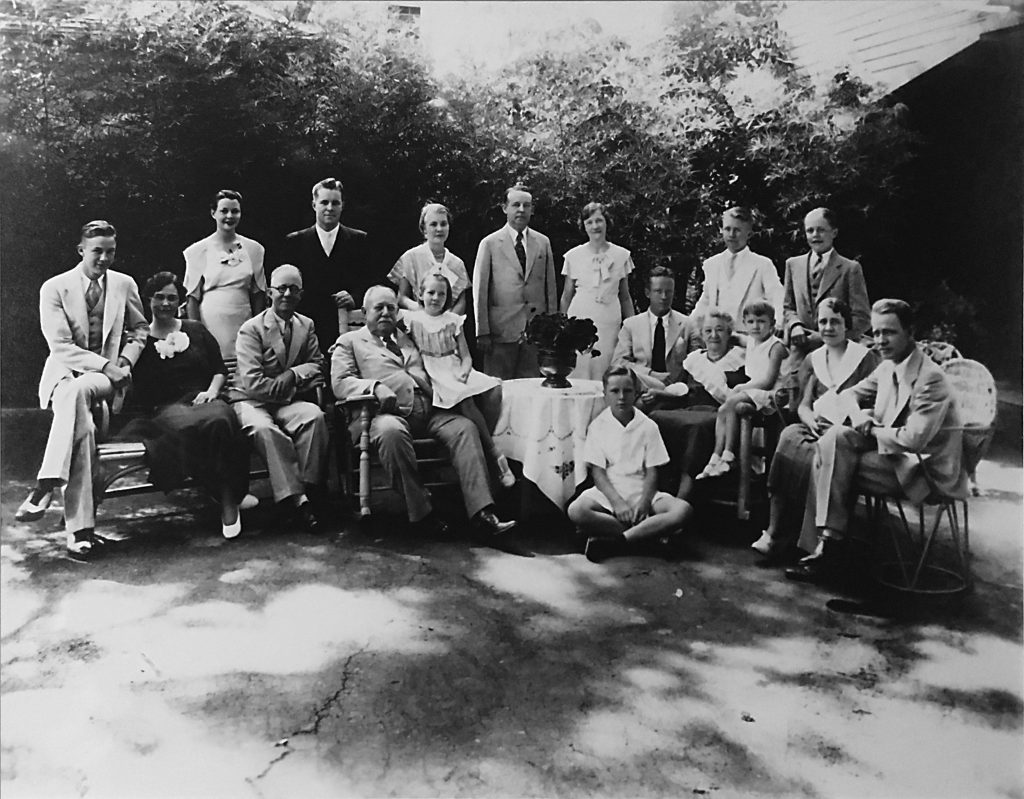 An old photo of the Steves family, many of whom were mayors, chairmen, and presidents of various Texas cities and community groups.