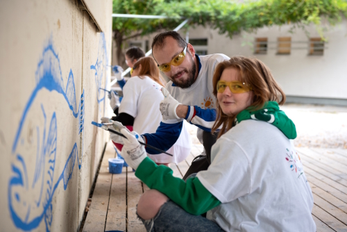 Photo: PPG volunteers carried out a COLORFUL COMMUNITIES® project that helped beautify the Stanica Žilina-Záriecie cultural center in in Slovakia.