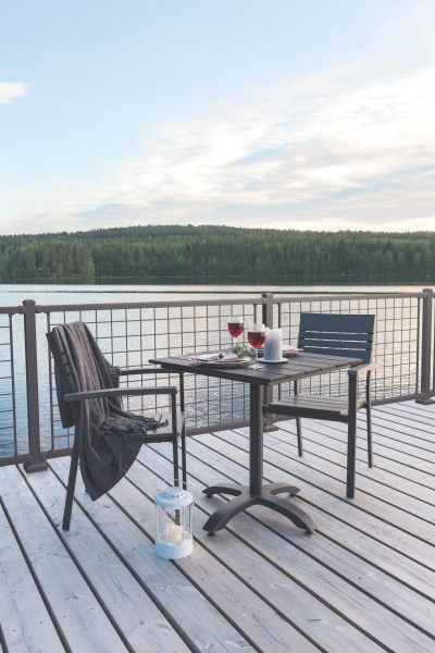 Westbury Aluminum Railing Product (Sorrento Mesh Railing)