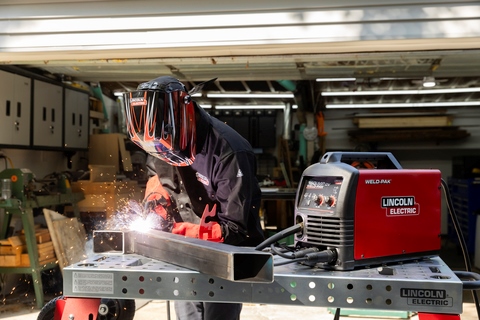 Tractor Supply customers can now find Lincoln Electric’s industry-renowned welders, helmets, protective gear, brushes, accessories and more in stores and online.