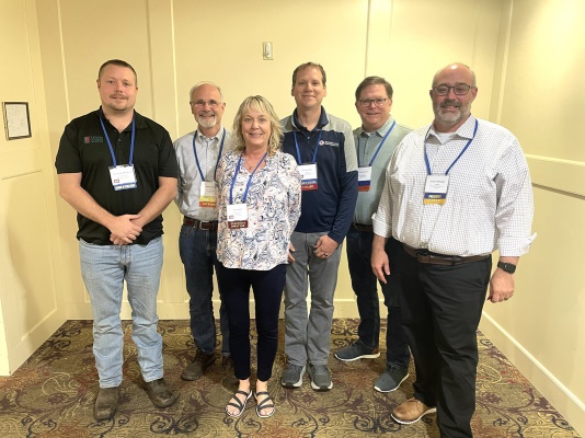 left to right:
?Christian Atherholt, Mark Elliott, Amy Snell, Joe Hanson, Phil Menzner, Jeremy McClain